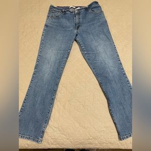 LEVI'S Women's 550 Classic Relaxed Boot Cut Jeans Size 16M